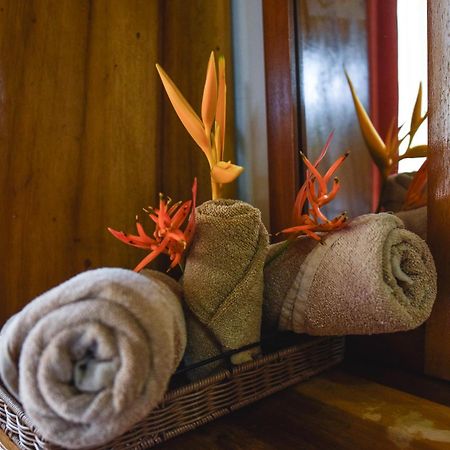 Casa Cora Bed And Breakfast Carmona Экстерьер фото