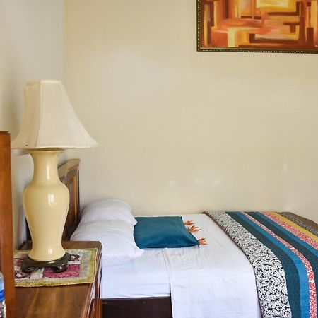 Casa Cora Bed And Breakfast Carmona Экстерьер фото