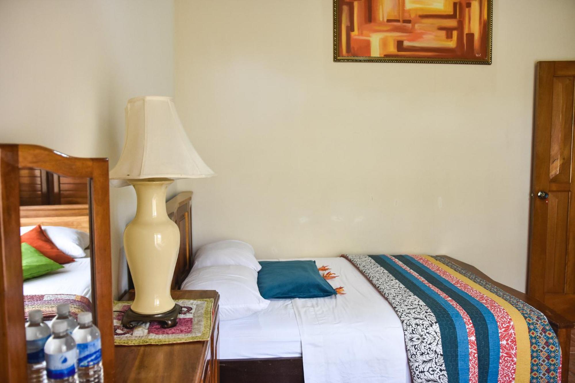 Casa Cora Bed And Breakfast Carmona Экстерьер фото