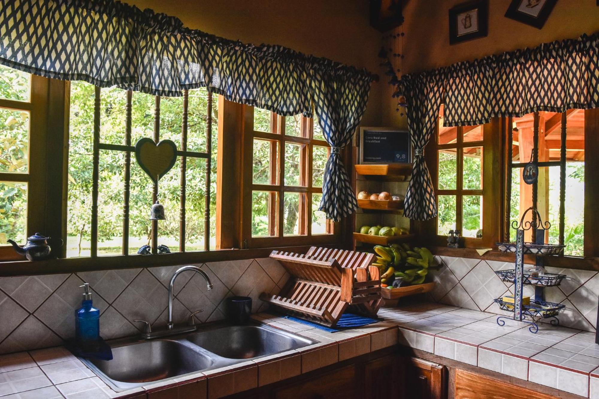 Casa Cora Bed And Breakfast Carmona Экстерьер фото